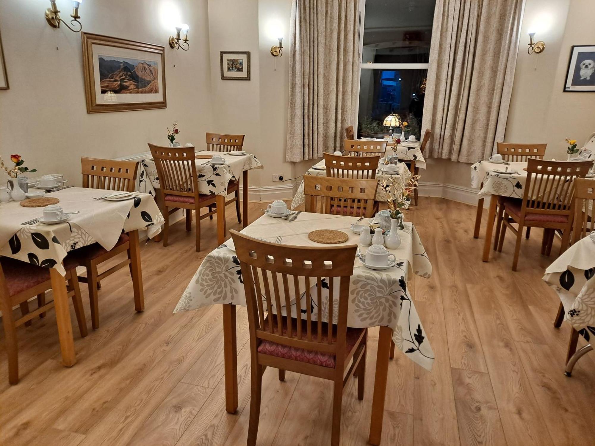 Somerset House B&B Grange-over-Sands Bagian luar foto