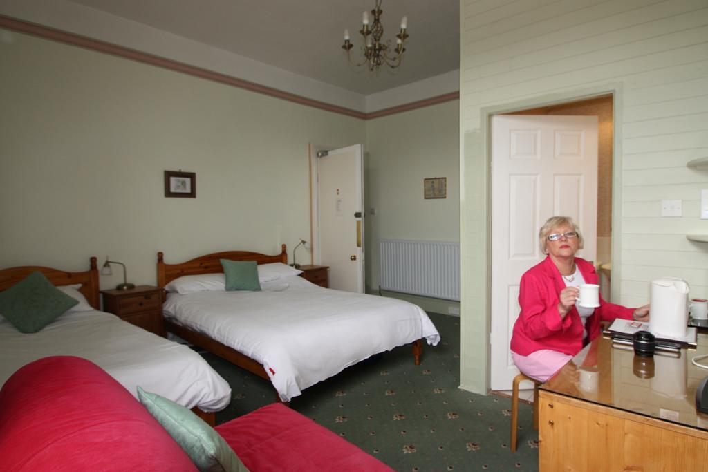 Somerset House B&B Grange-over-Sands Bagian luar foto