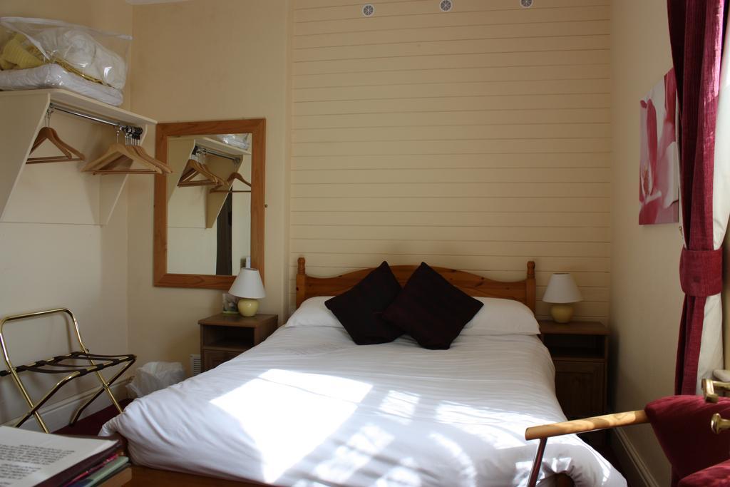 Somerset House B&B Grange-over-Sands Bagian luar foto
