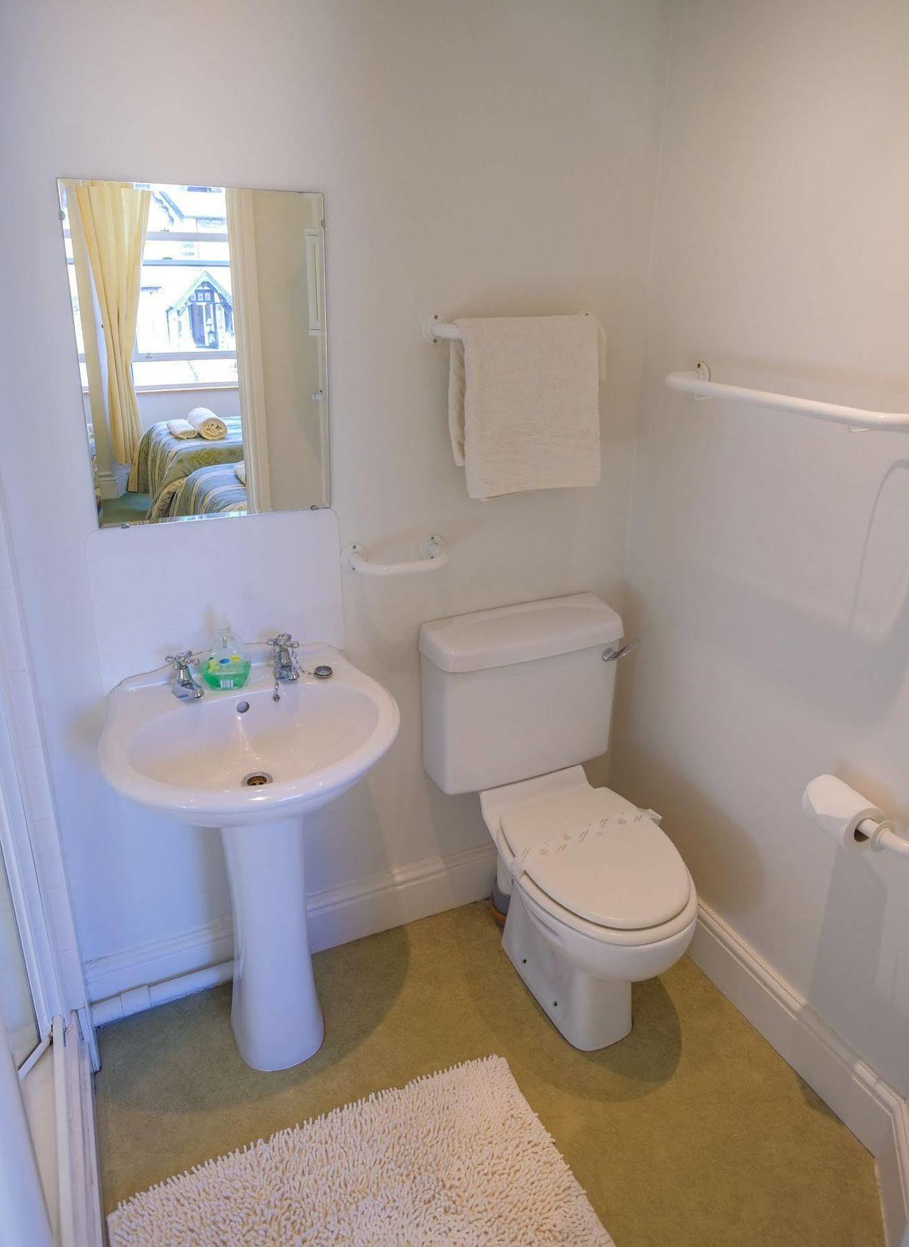Somerset House B&B Grange-over-Sands Bagian luar foto