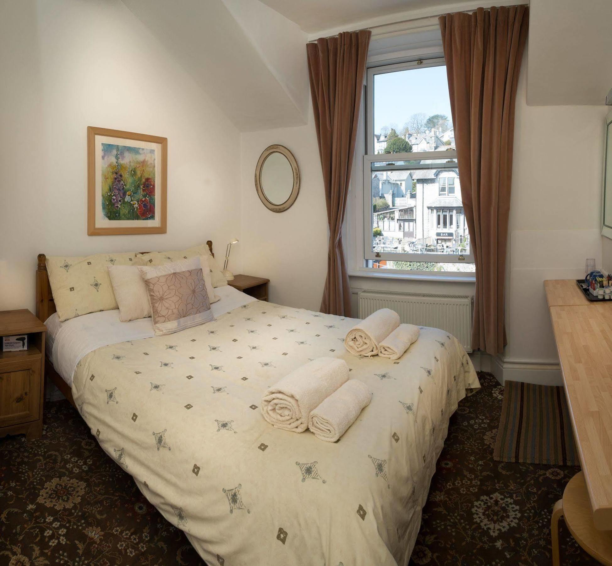 Somerset House B&B Grange-over-Sands Bagian luar foto